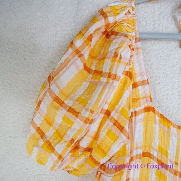 New! New ASTR The Label Ilana Plaid Puff Sleeve Tie Open Back Tiered Midi Dress - Picture 6 of 16